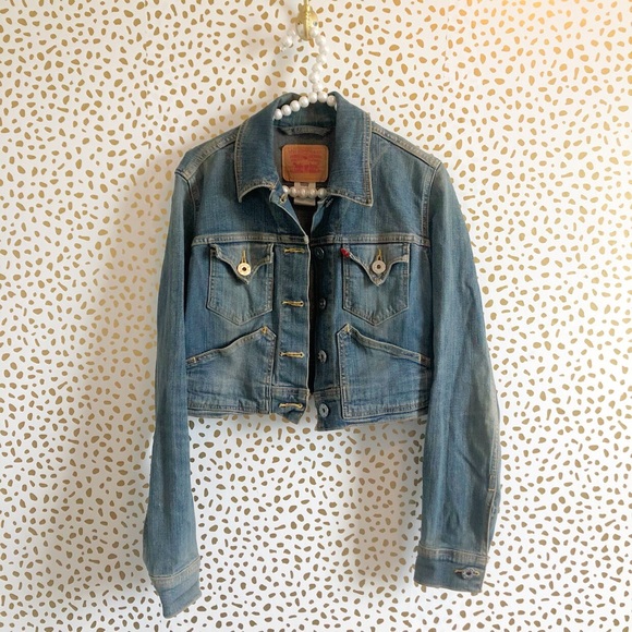 Levi's Jackets & Blazers - Levi’s Cropped Distressed Denim Jacket